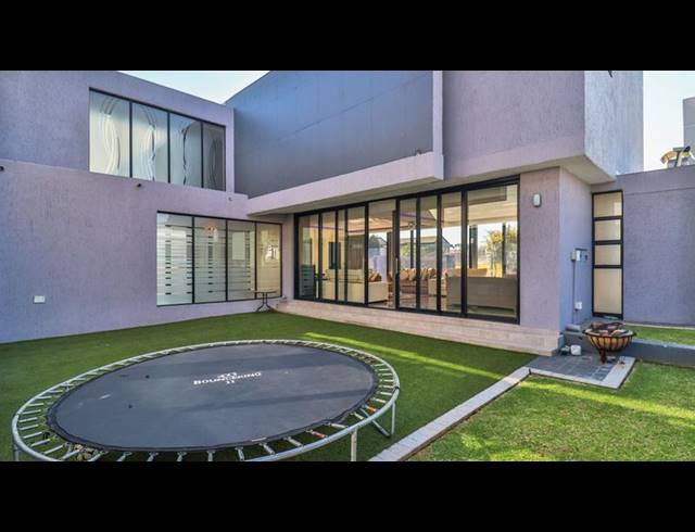 5 BEDROOM HOUSE FOR SALE IN MIDSTREAM RIDGE